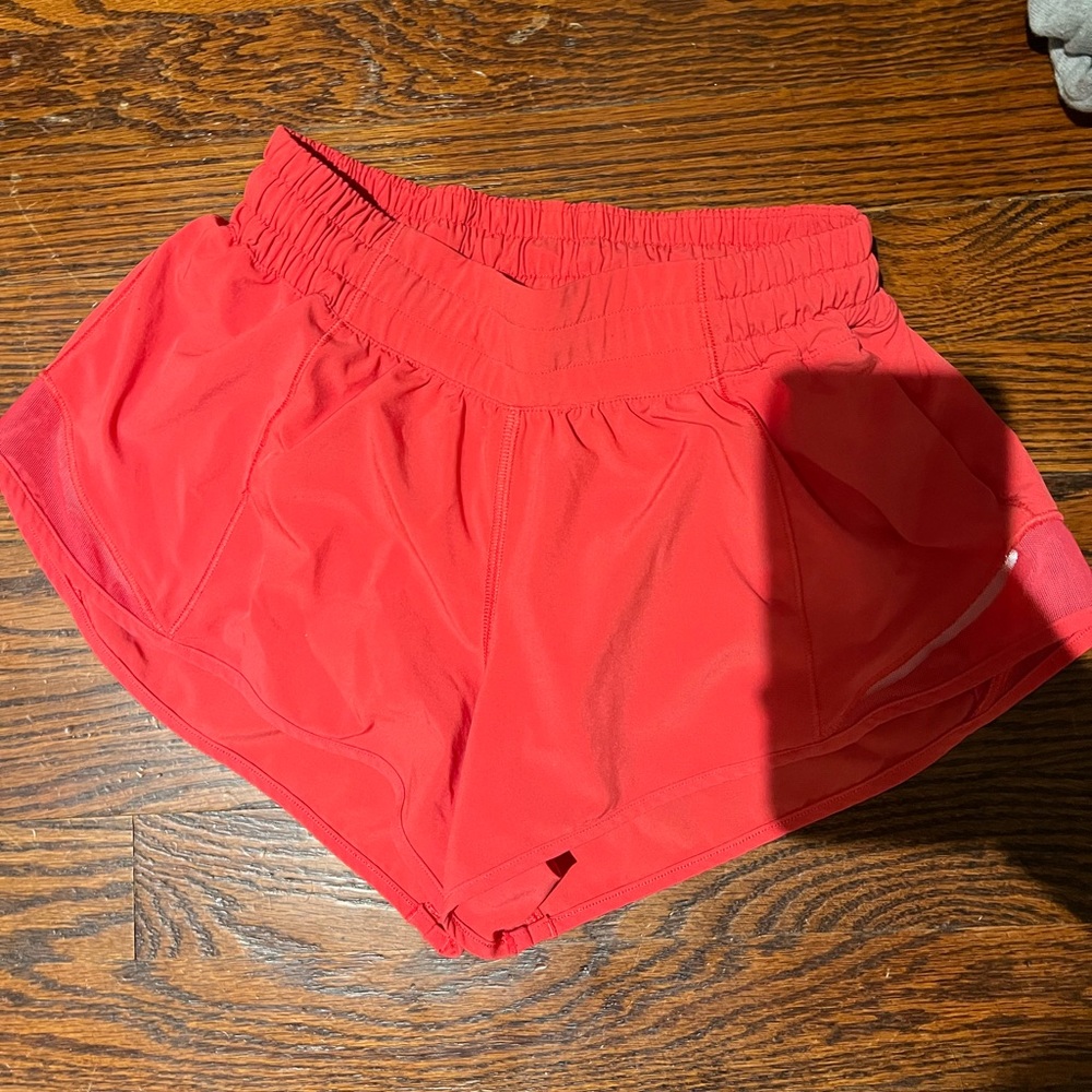 Lululemon Hotty Hot Short 2.5 inseam
